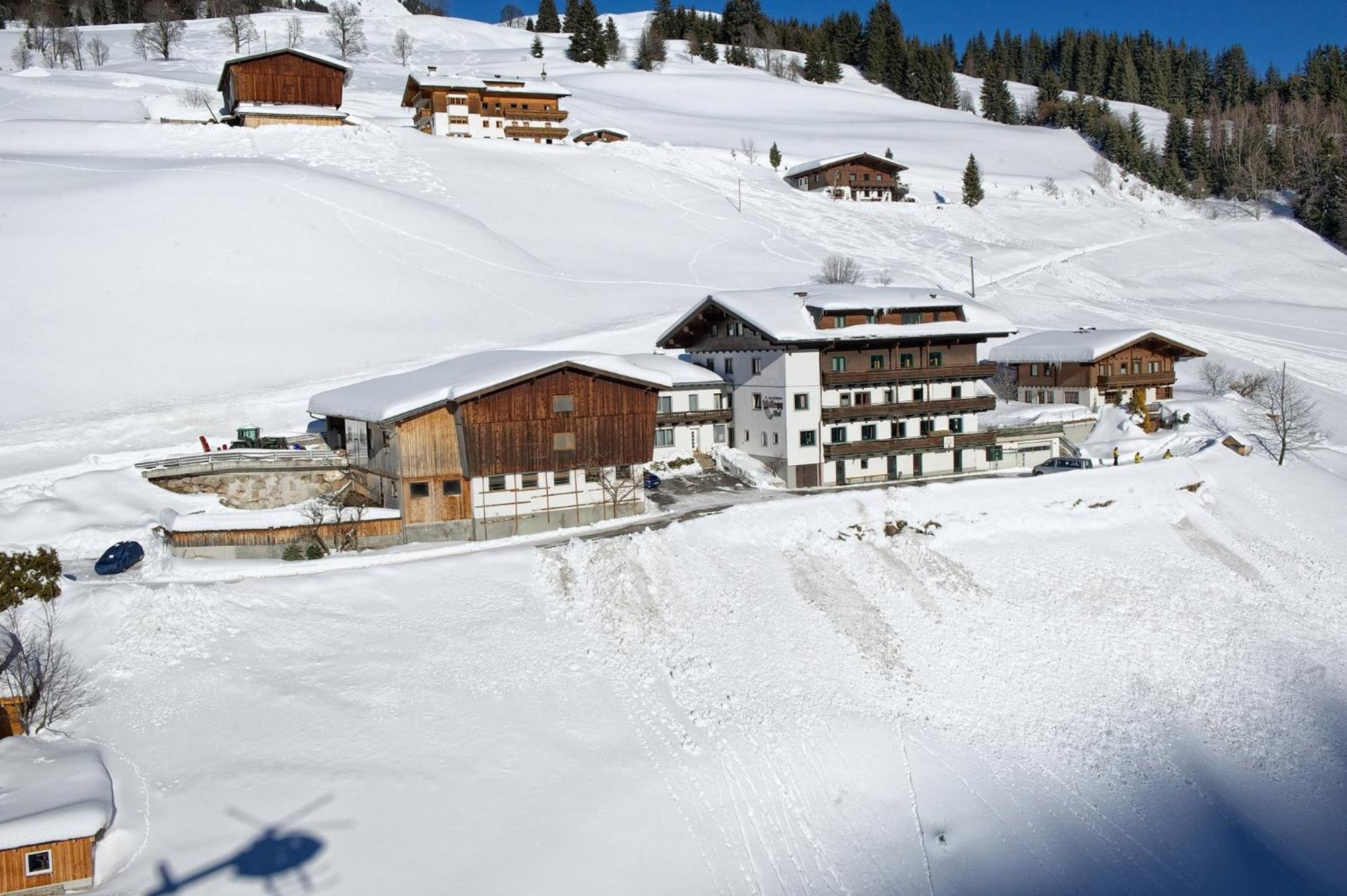 Ski In-Ski Out - Gaestehaeuser Saalbach-Hinterglemm - Wallegghof Christianhof Zewnętrze zdjęcie