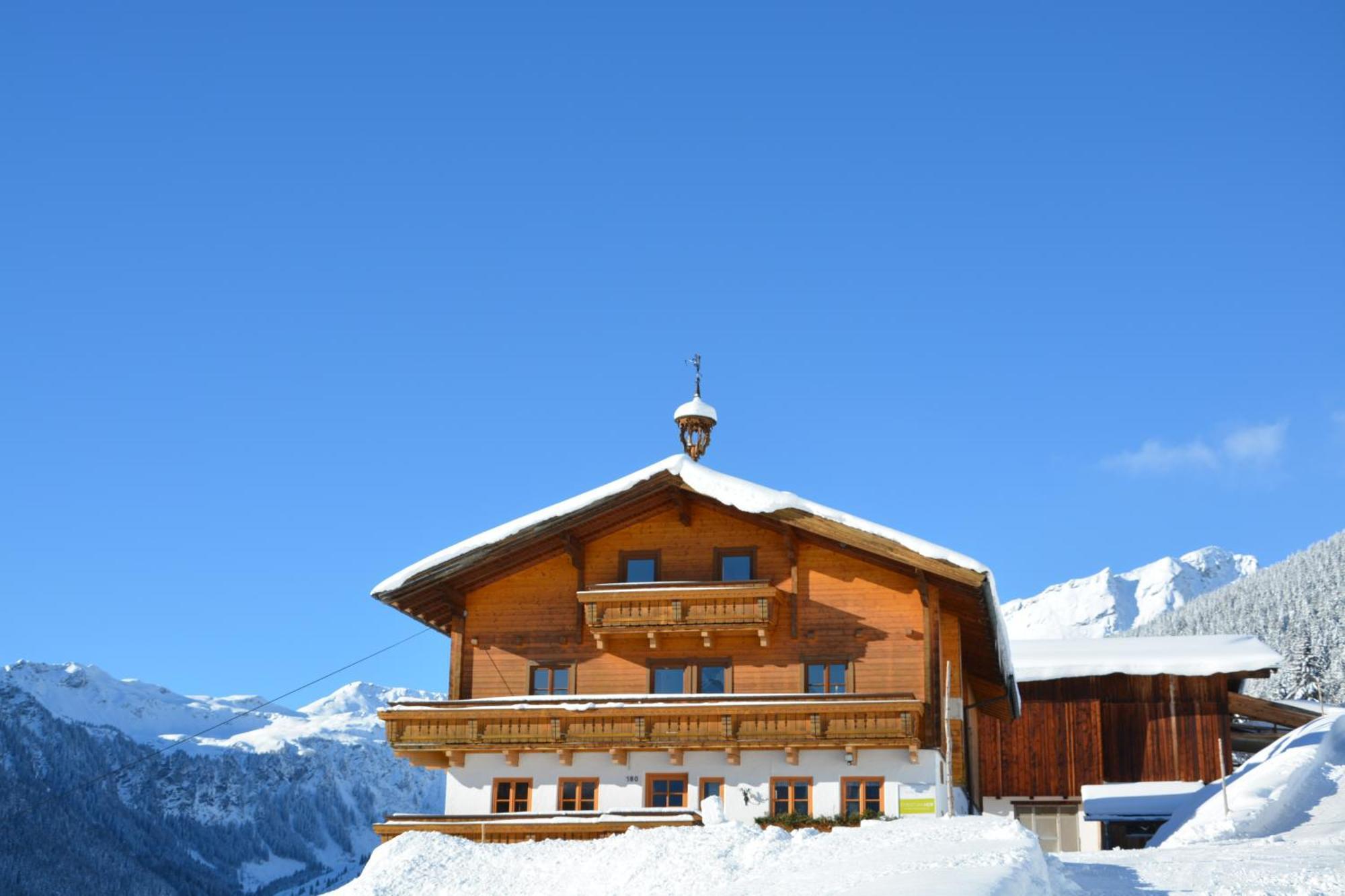 Ski In-Ski Out - Gaestehaeuser Saalbach-Hinterglemm - Wallegghof Christianhof Zewnętrze zdjęcie
