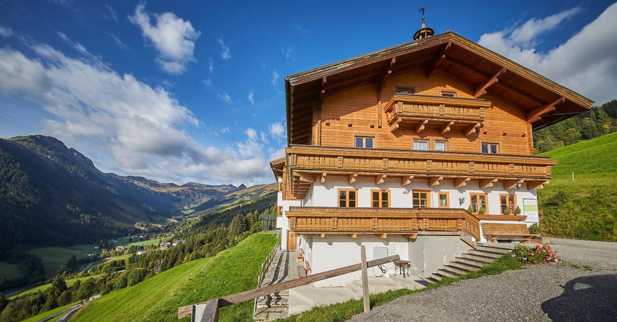 Ski In-Ski Out - Gaestehaeuser Saalbach-Hinterglemm - Wallegghof Christianhof Zewnętrze zdjęcie