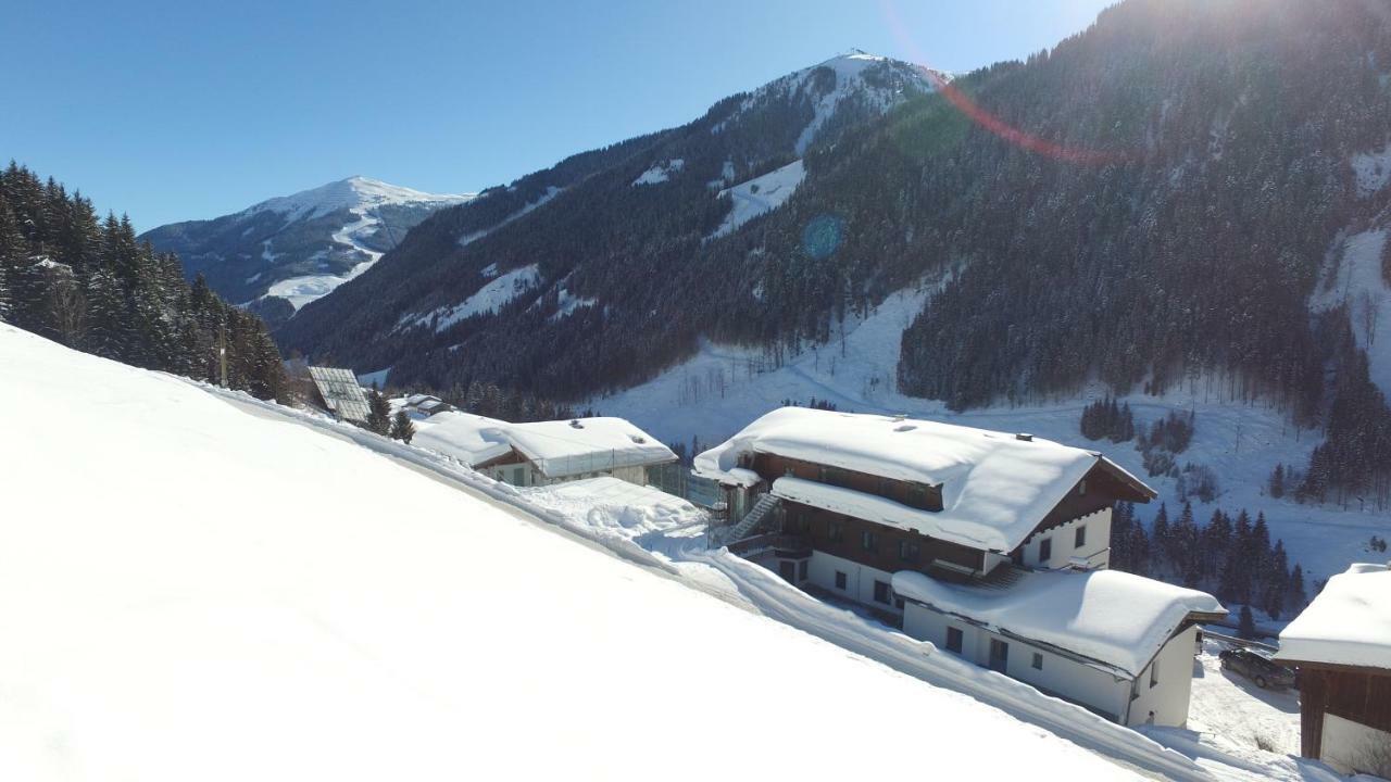 Ski In-Ski Out - Gaestehaeuser Saalbach-Hinterglemm - Wallegghof Christianhof Zewnętrze zdjęcie